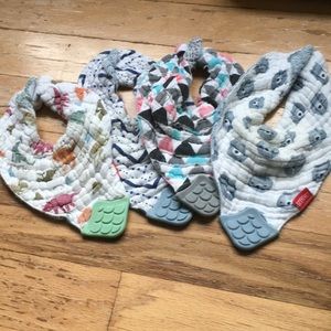 Free With Purchase! set of 4 Nuby bibs